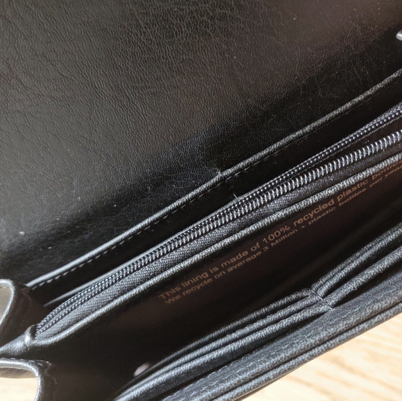 Matt & Nat Wallet Black - Picture 7 of 7